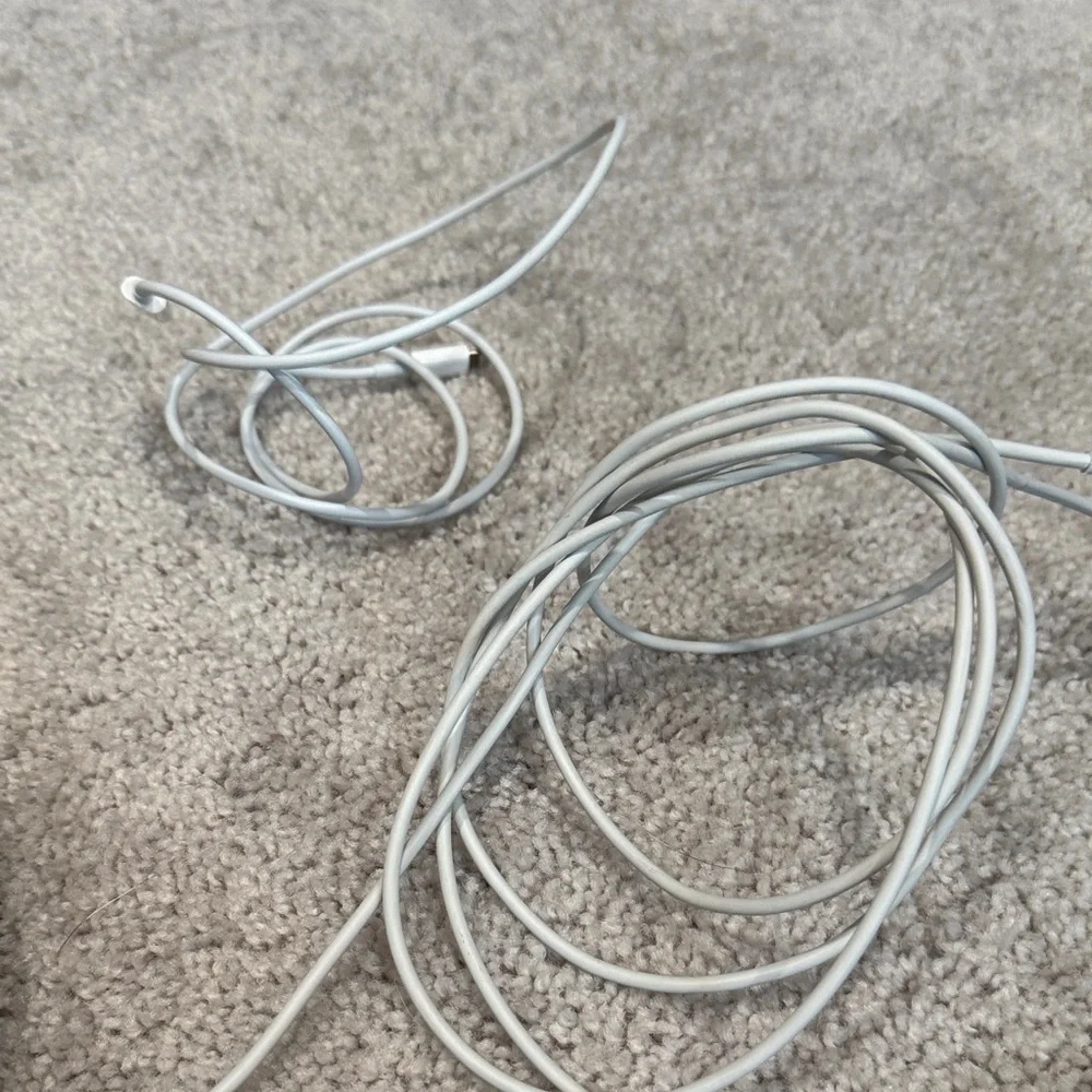 Set of 10 lightning chargers